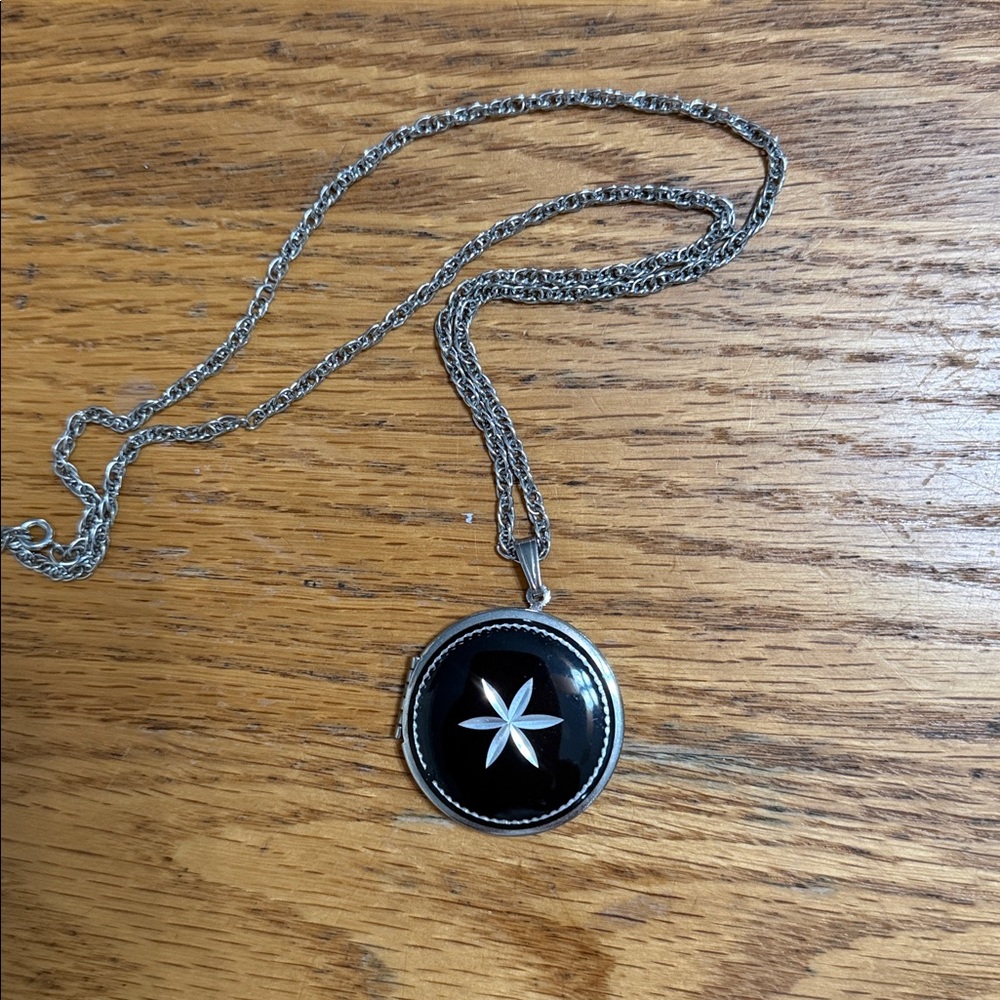 Vintage chain and locket silver tone